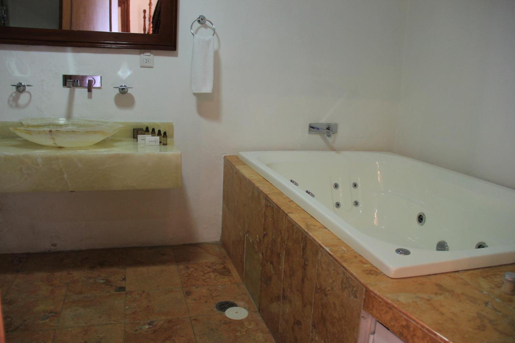 Hotel La Casa del Marqués Comitan de Dominguez Esterno foto