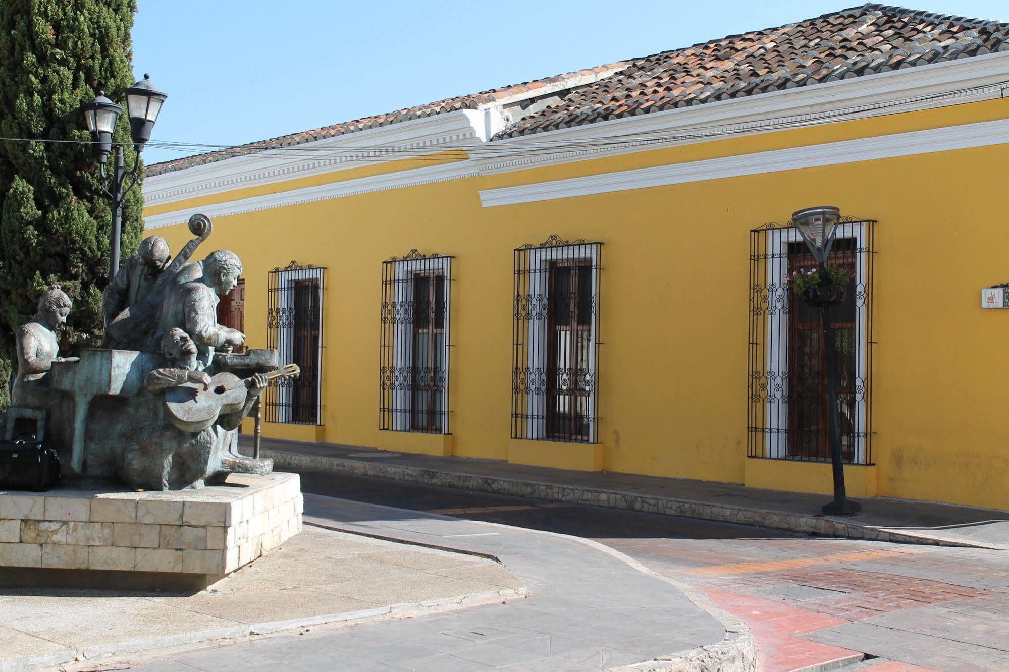 Hotel La Casa del Marqués Comitan de Dominguez Esterno foto